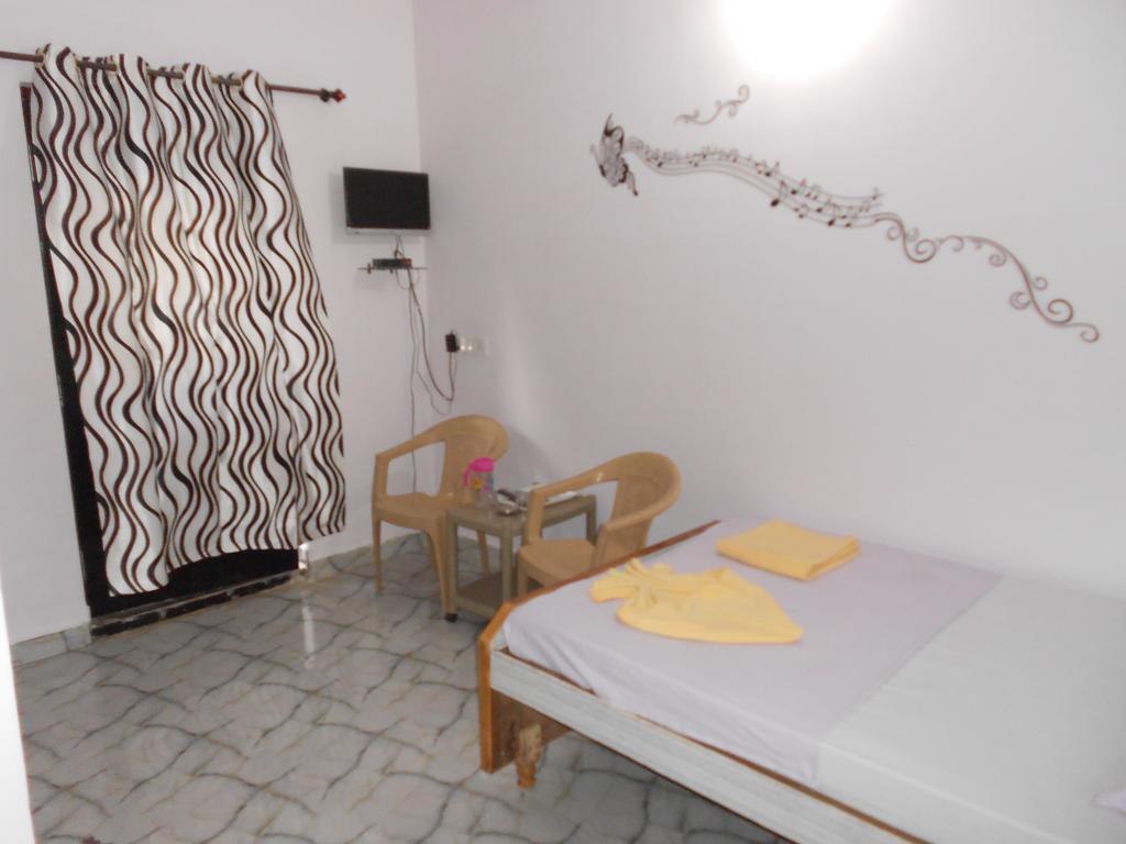 Casa Almeida Guest House Candolim Δωμάτιο φωτογραφία